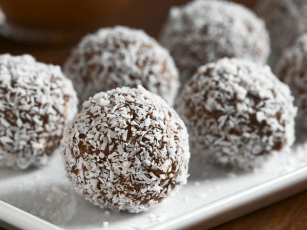 Organic Coconut Date Ball